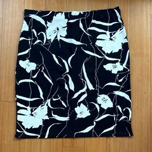 Ann Taylor Black and White Floral Pencil Skirt